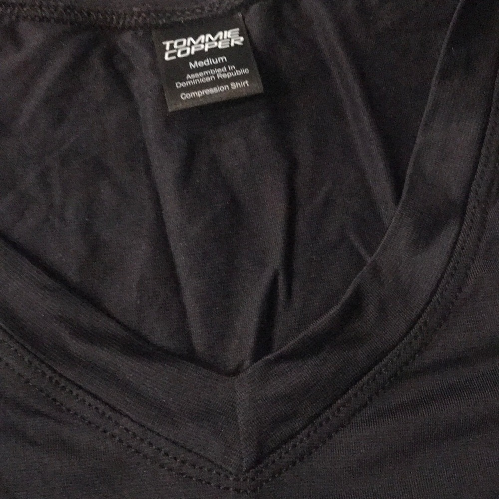 Med womens black Tommie Copper T shirt